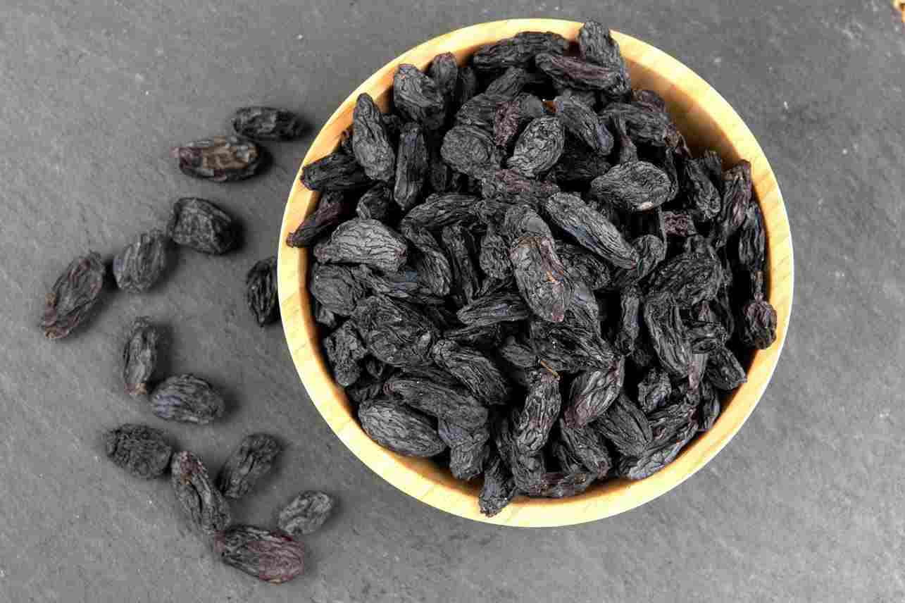 تصویر 4 از خرید کشمش مویز سیاه هسته دار + قیمت فروش استثنایی